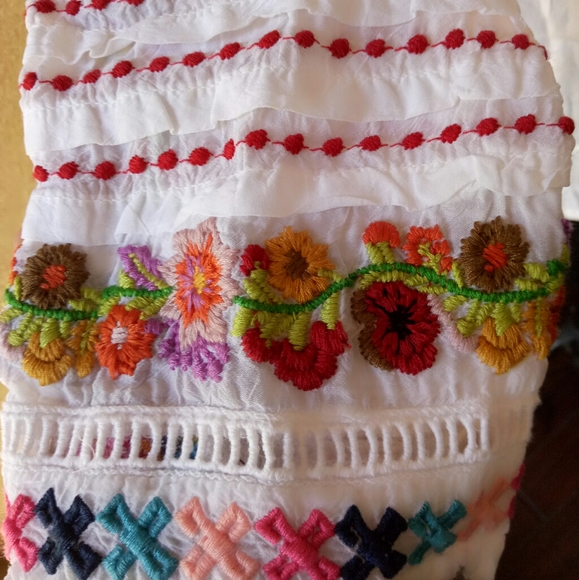 Johny Was sample all over embroidered tunic blouse - Picture 9 of 10